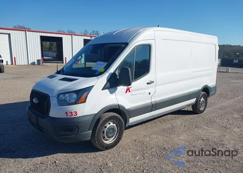 2021 Ford Transit-250 z USA, uszkodzony, nr VIN 1FTBR1C88MKA13871